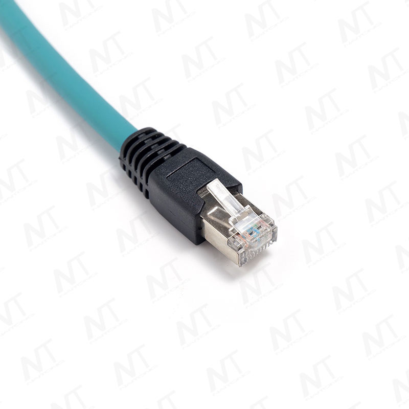 Cable Ethernet industrial circular RJ45 a M12 / Cable para equipos médicos